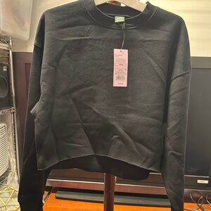 NWT Wild Fable Cropped Black Women's Sweatshirt XXS Oversized